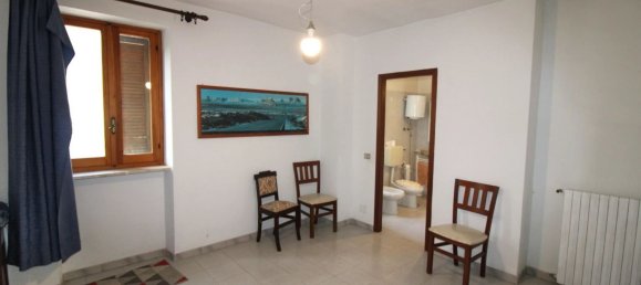 Дом с 4 комнатами в Треццо Тинелла, Италия № 141549 44