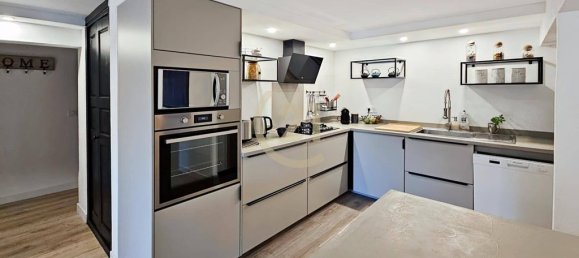 4 bedrooms Villa in Patrimonio, France No. 231161 5