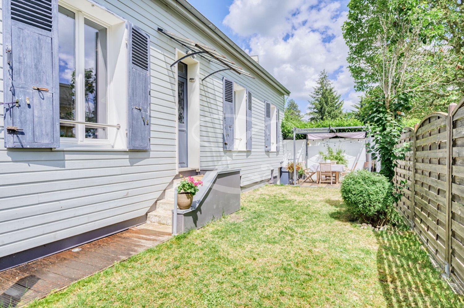 3 Schlafzimmer Villa in Maisons-Laffitte, France, Nr. 181403