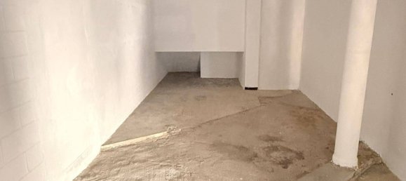 63m² Commercial property in Rota, Spain No. 180851 4