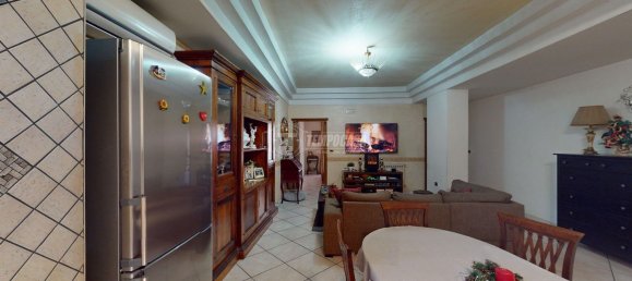 Квартира с 3 комнатами в Казория, Италия № 170985 4