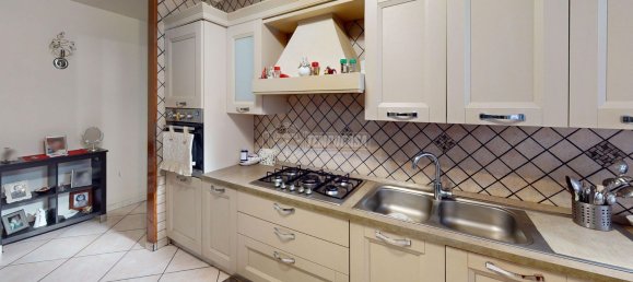 Квартира с 3 комнатами в Казория, Италия № 170985 10