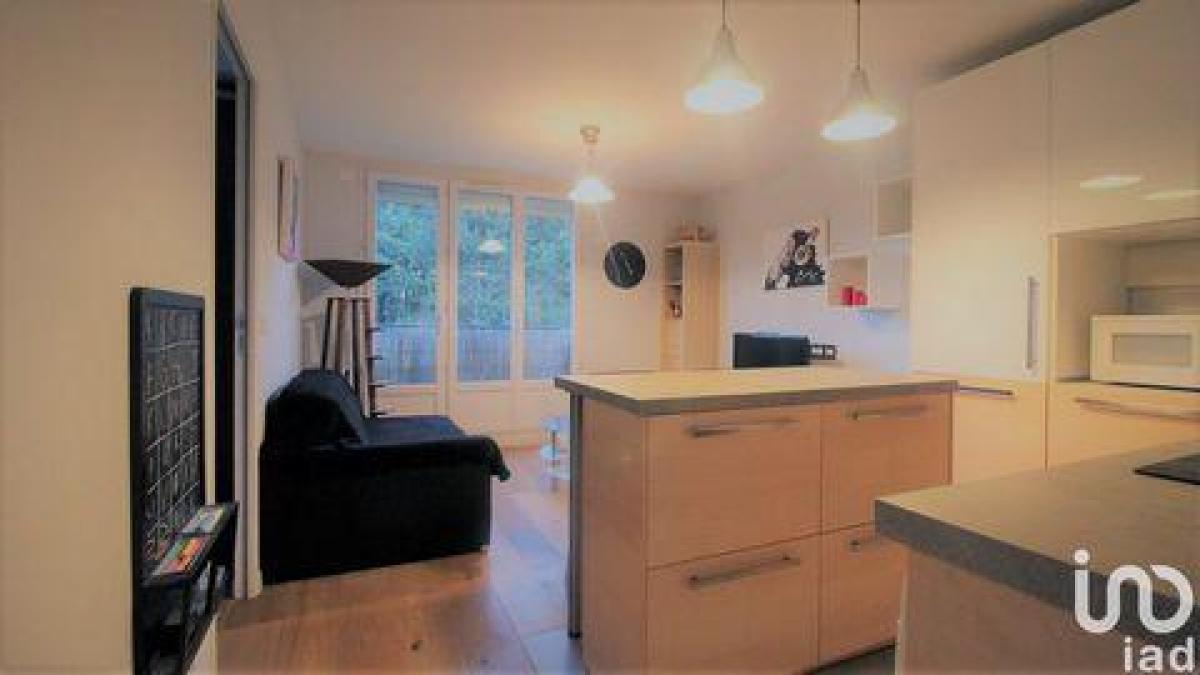 2 Schlafzimmer Eigentumswohnung in Trappes, France, Nr. 9020