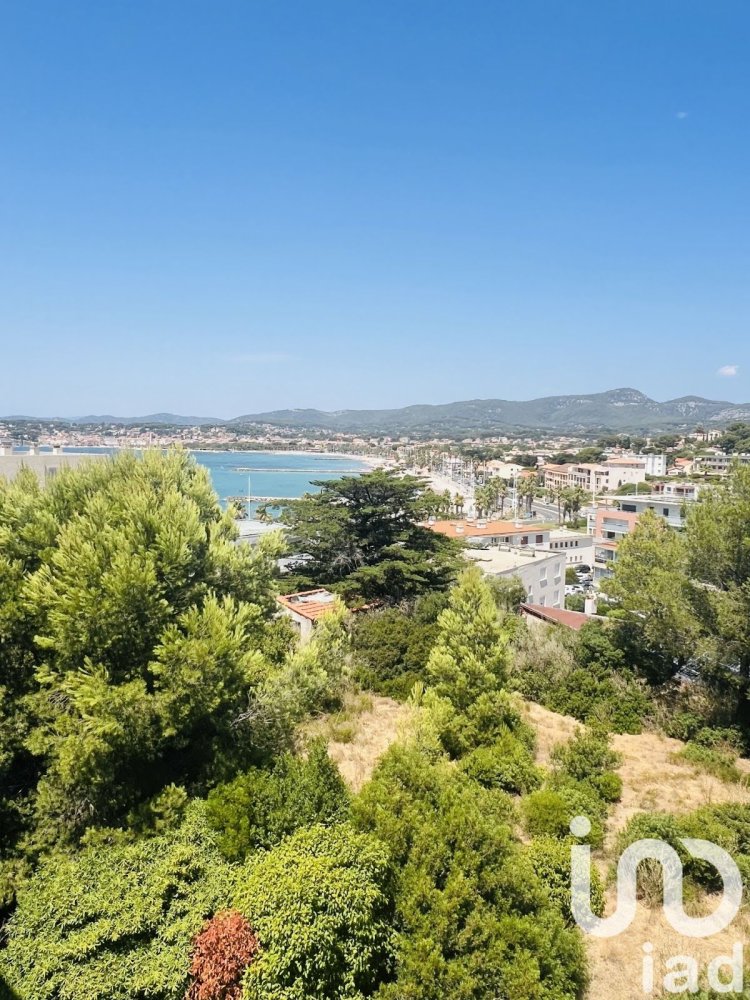 Apartamento de 2 habitaciónes en Six-Fours-les-Plages, France No. 295086