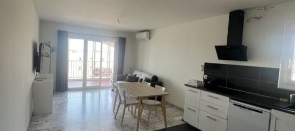 Apartamento de 2 habitaciónes en Six-Fours-les-Plages, France No. 295086 2
