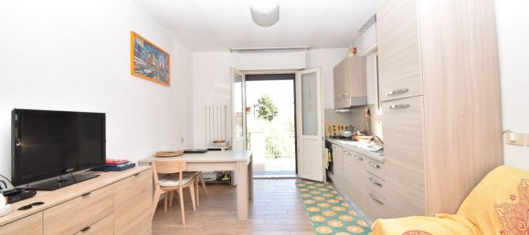 3 Schlafzimmer Penthouse in Seravezza, Italy, Nr. 345381 2