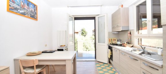 3 Schlafzimmer Penthouse in Seravezza, Italy, Nr. 345381 5