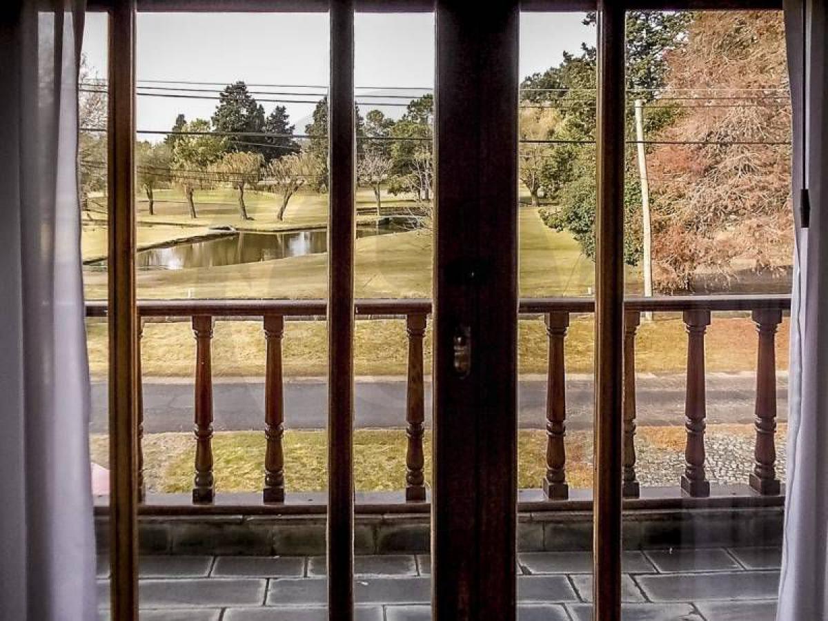 4 bedrooms House in Pilar, Argentina No. 95206