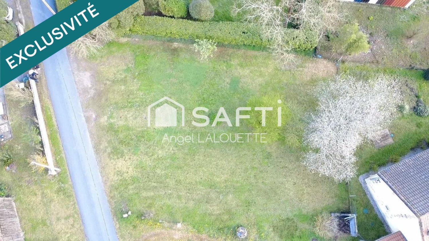  Land in Saint-Pierre-d'Eyraud, France No. 100635