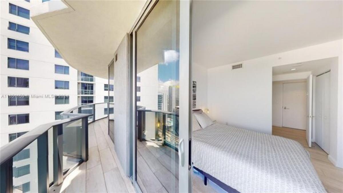 2 bedrooms House in Miami, USA No. 250993