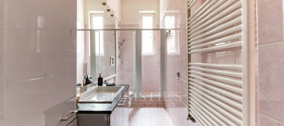 Вилла с 5 спальнями в Милан, Италия № 296815 21