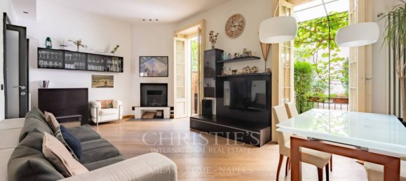 Вилла с 5 спальнями в Милан, Италия № 296815 2