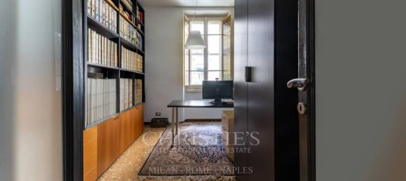 Вилла с 5 спальнями в Милан, Италия № 296815 12