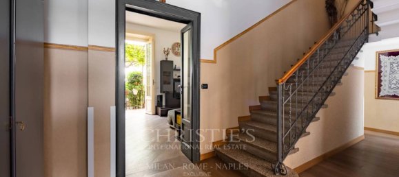 Вилла с 5 спальнями в Милан, Италия № 296815 10