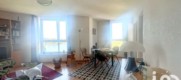 1 bedroom Apartment in Creteil, France No. 318231 2