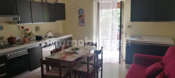 5-salle Bâtiment à Scafa, Italy No. 281431 4