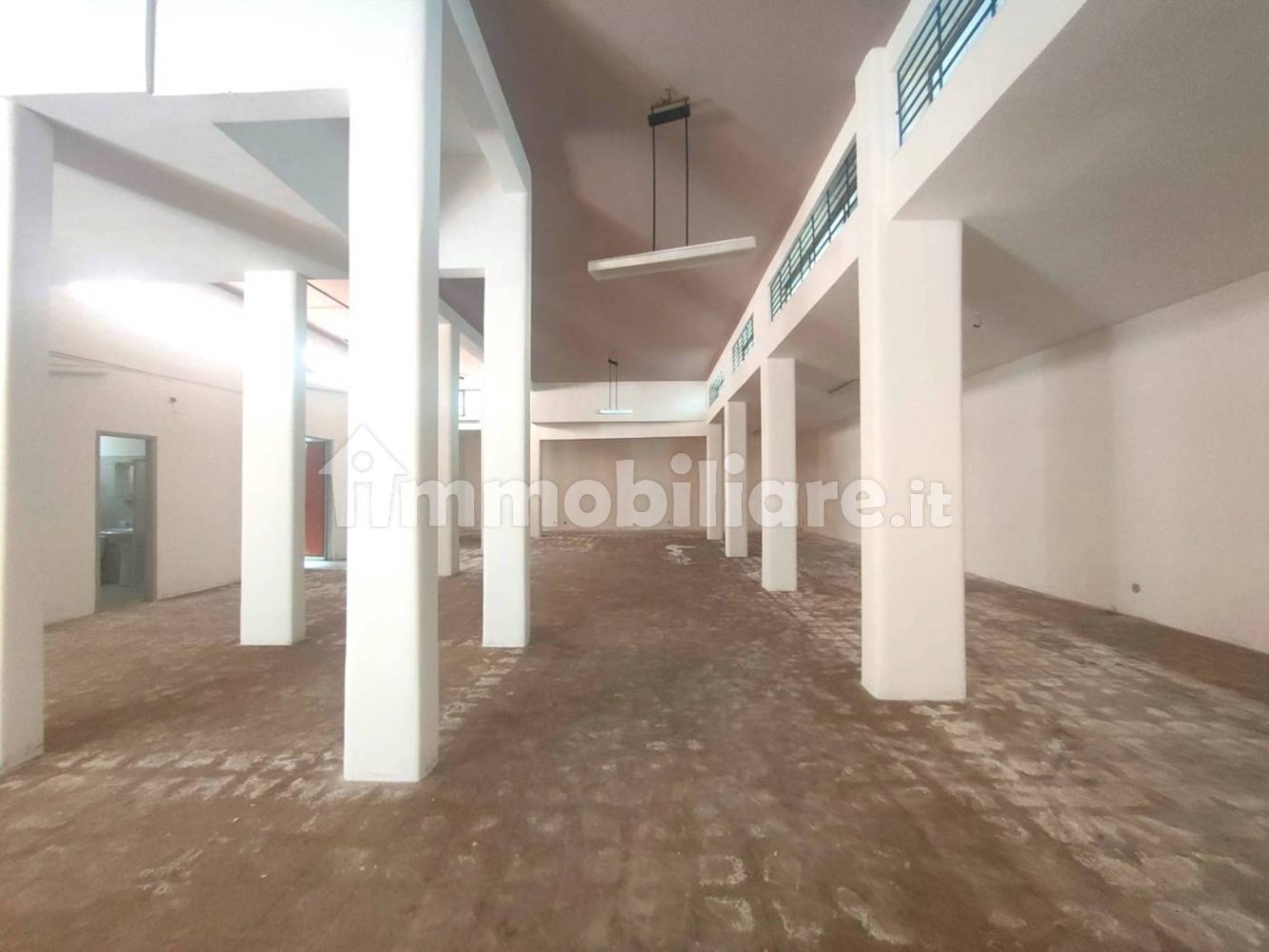 Lagerhaus in Sant'Agata li Battiati, Italy 470m², Nr. 289250