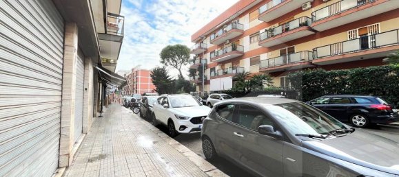 2 rooms Commercial property in Bari, Italy No. 21984 6