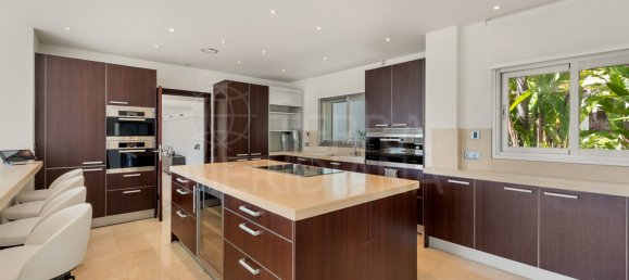 7 Schlafzimmer Villa in Marbella, Spain, Nr. 120392 23