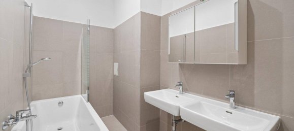 2 rooms Apartment in Vienna, Austria No. 13892 4