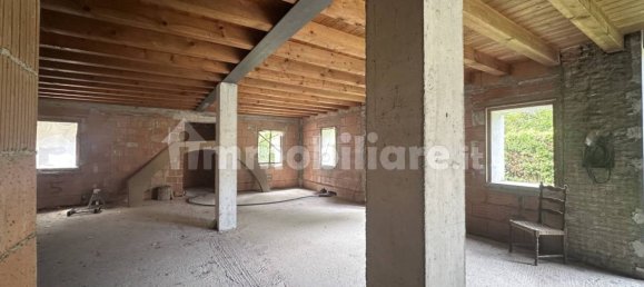 4 bedrooms House in Maserada sul Piave, Italy No. 287804 6
