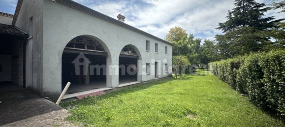 4 bedrooms House in Maserada sul Piave, Italy No. 287804 2