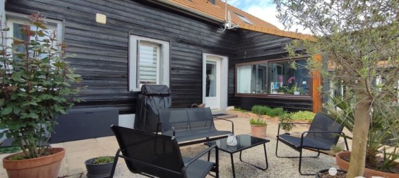 4 bedrooms House in Saint-Aubin-des-Bois, France No. 62432 9