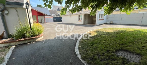 Casa de 5 dormitorios en Orleans, France No. 82870 3