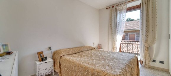 2 bedrooms Apartment in Figino Serenza, Italy No. 343442 15