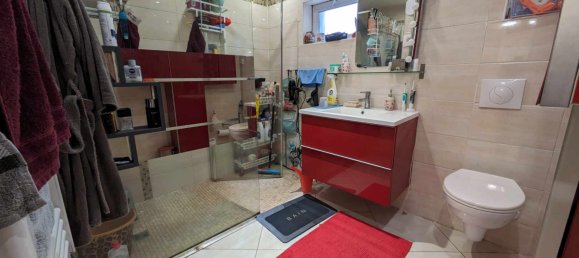 3 bedrooms House in Villeneuve-d'Ascq, France No. 70198 5