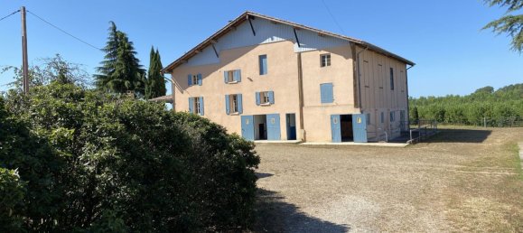 Casa de 5 dormitorios en Marmande, France No. 302086 8