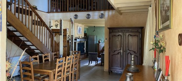 Casa de 5 dormitorios en Marmande, France No. 302086 3