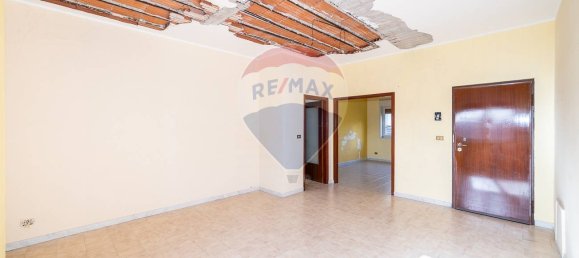 3 bedrooms Apartment in Catania, Italy No. 132664 9