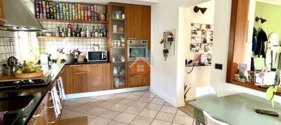 3-salle Appartement à Villa Lagarina, Italy No. 49594 7