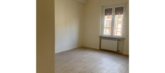 Apartamento de 3 dormitorios en Piacenza, Italy No. 363732 5