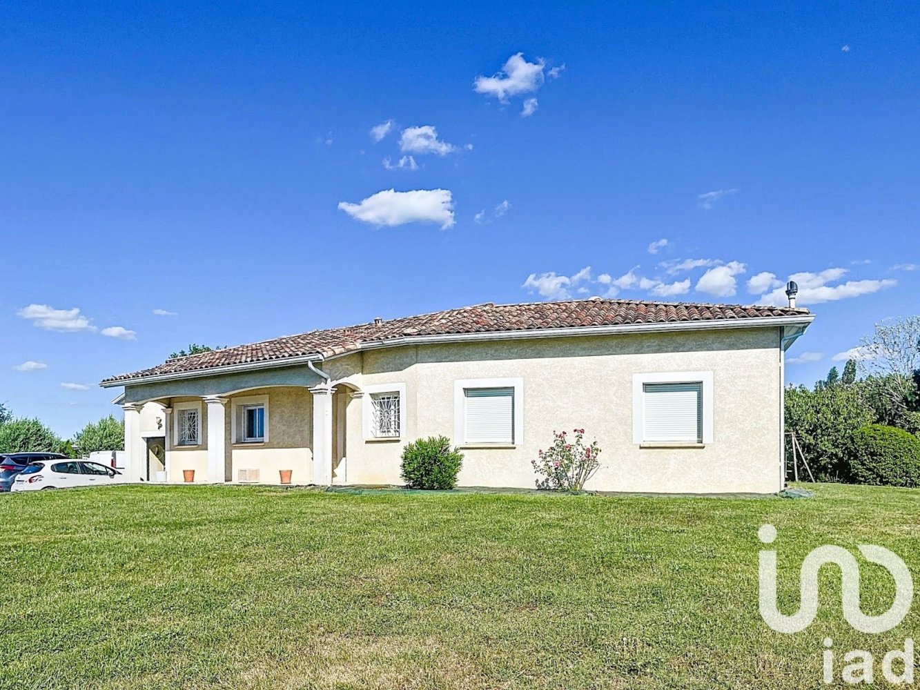 3 bedrooms House in Cayrac, France No. 293640