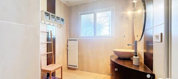 3 bedrooms House in Cayrac, France No. 293640 8