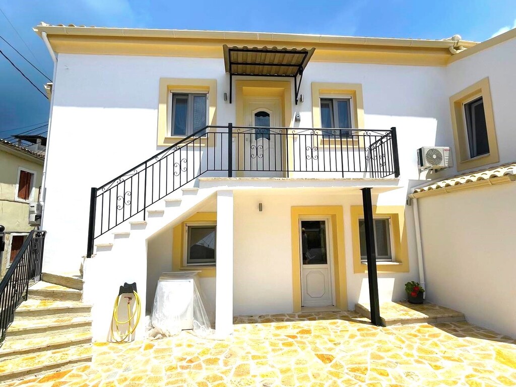 2 bedrooms Property in Corfu, Greece No. 2169