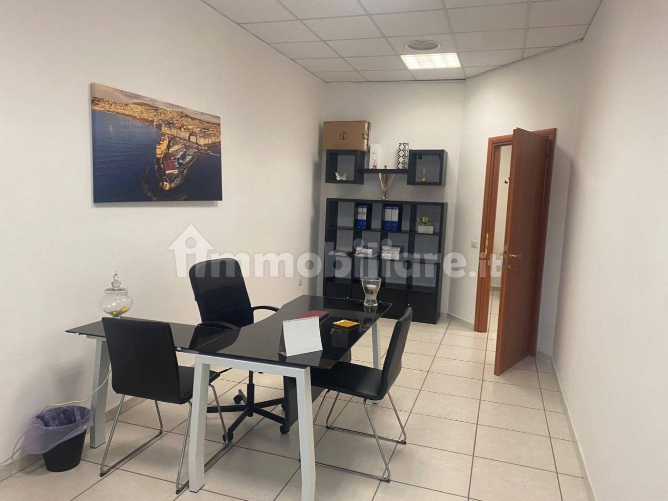 2-Zimmer Büro in Casalnuovo di Napoli, Italy, Nr. 78385
