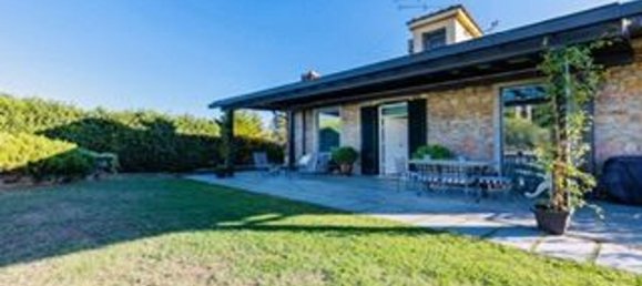 6 rooms House in Fiesole, Italy No. 211046 12