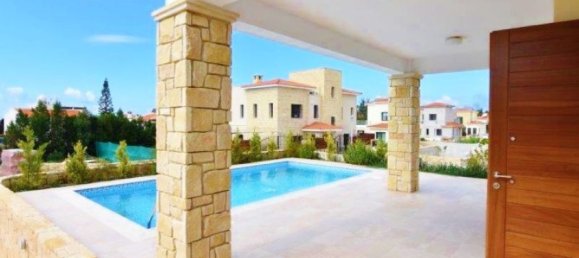 3 bedrooms Villa in Paphos, Cyprus No. 12808 2