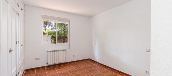 Дом с 6 спальнями в Евровиллы, Испания № 137803 19