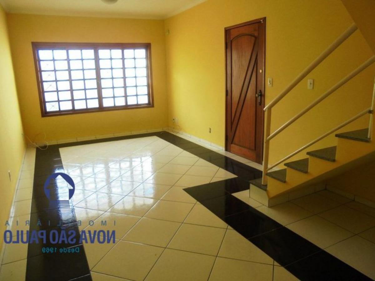 Casa de 3 dormitorios en Sao Paulo, Brazil No. 433277