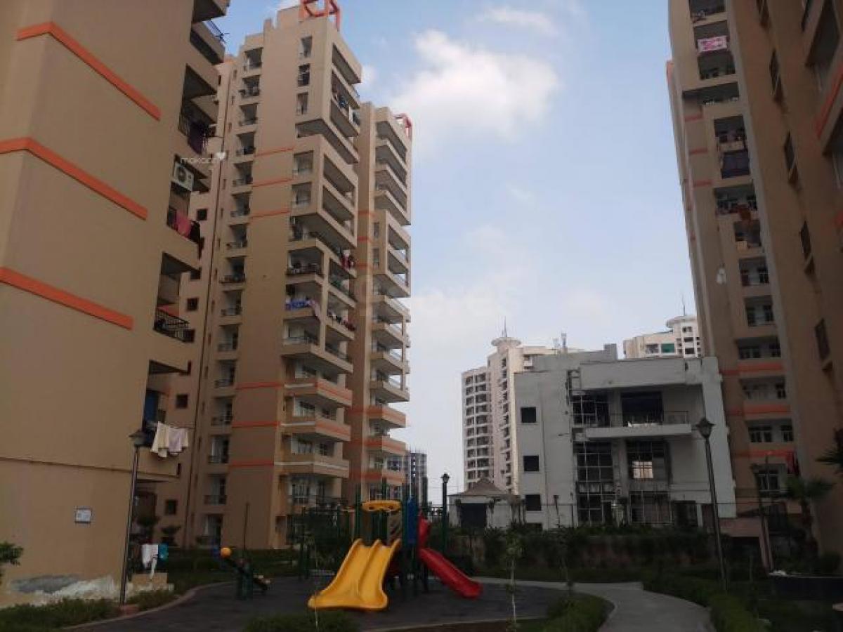 2 bedrooms House in Noida, India No. 65264