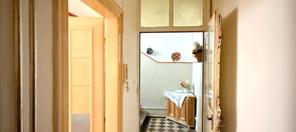 Здание с 12 комнатами в Баден-Вюртемберг, Германия № 91487 11