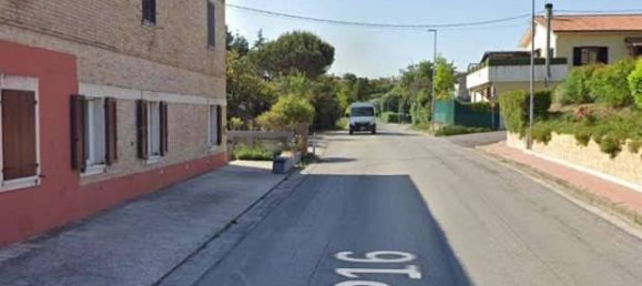 2 bedrooms Apartment in Terre Roveresche, Italy No. 271356 21