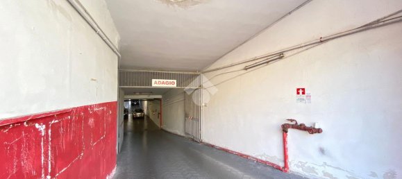 1-Zimmer Gewerbliche Immobilie in Bari, Italy, Nr. 150867 4