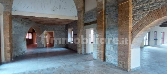 2586m² Commercial property in Matelica, Italy No. 315776 20