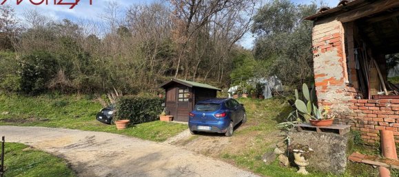 3 bedrooms House in Lucca, Italy No. 91840 32