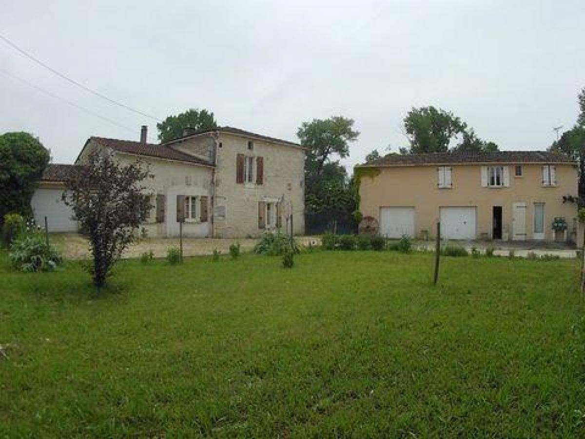 Дом с 6 спальнями в Жарнак, Франция № 30592